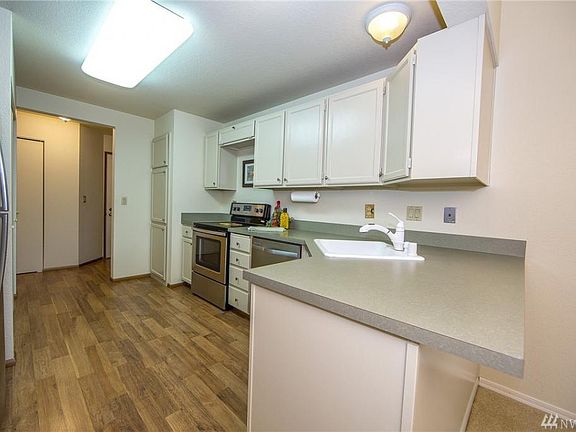 5th image of 4200 Factoria Blvd SE APT B18