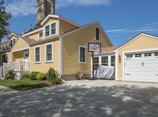 99 Green St, Fairhaven, MA 02719