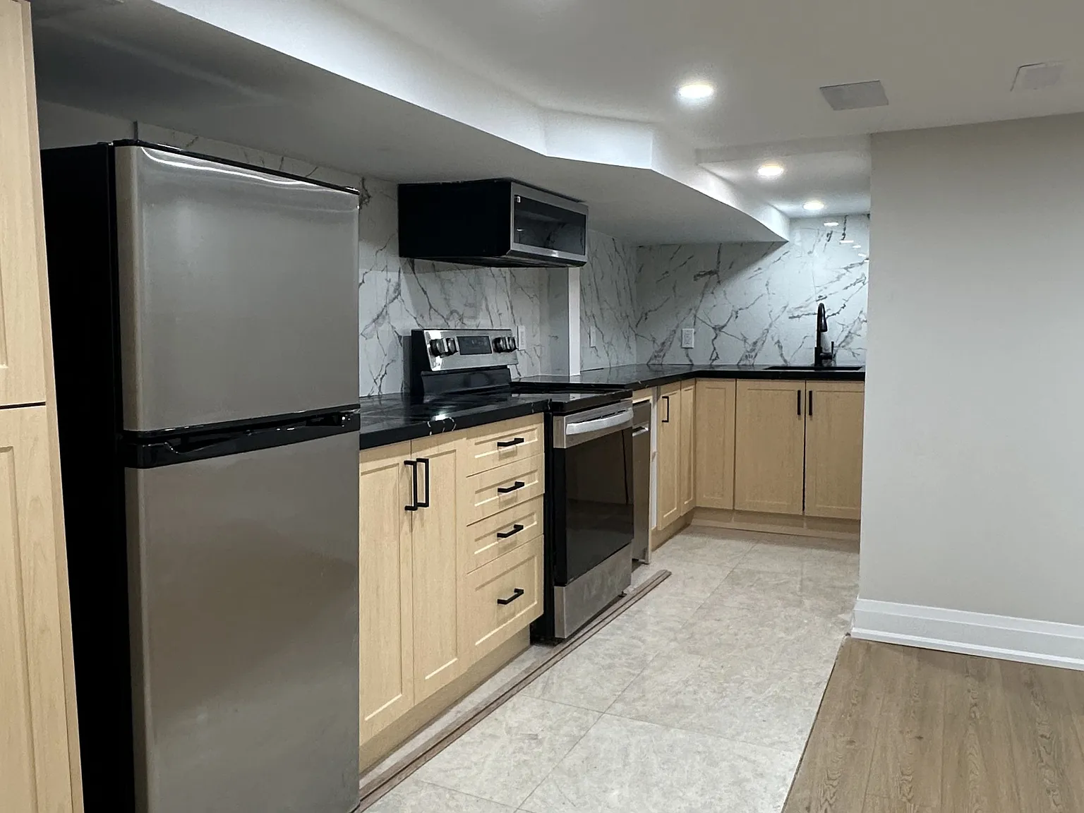 2 bed, $2,000 — Photo 2