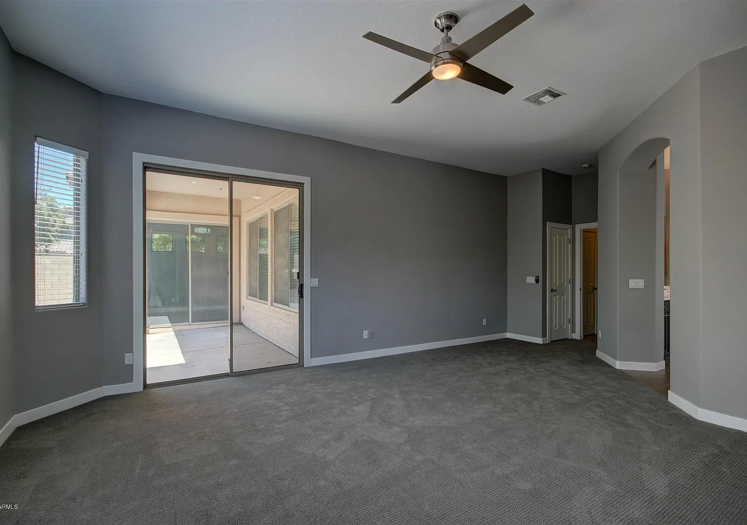 3 bed, 2.5 bath, 2073 sqft, $2,550 — Photo 4