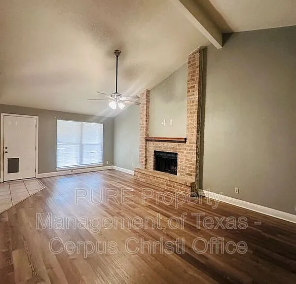 7433 Spitfire Dr — Photo 6