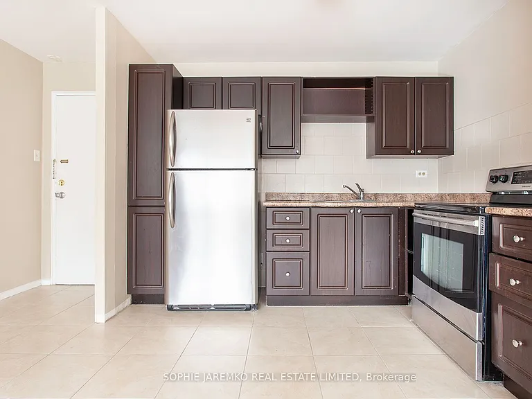 580 Christie St #109 — Photo 8