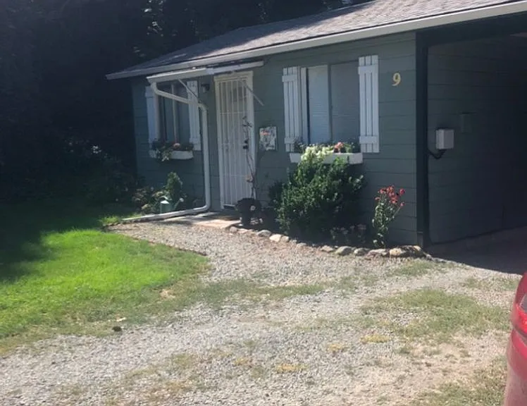 3251 Rogue River Hwy — Photo 5