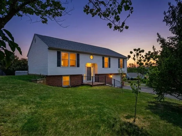 108 Longview Cir, Fishersville, VA 22939
