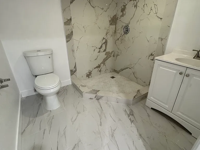 3821 Mentone Ave #100 — Photo 3