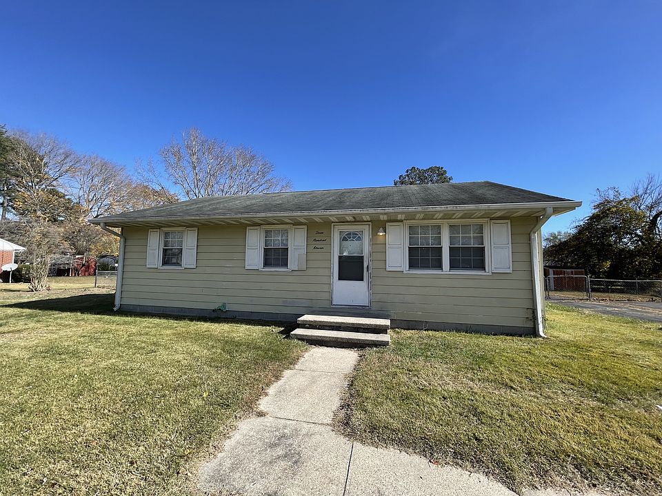 1st image of 311 Brookdale Dr