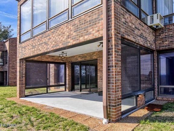 4th image of 6204 Mountain Park Dr #4