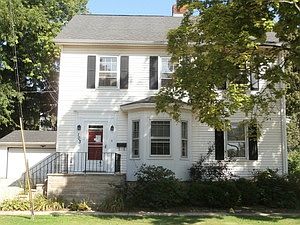 2nd image of 103 N Oakwood Ave