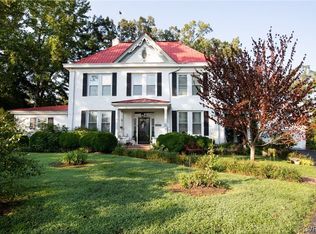 221 Virginia St, Kenbridge, VA 23944