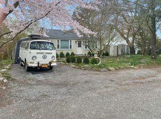 6 Argyle Rd, East Quogue, NY 11942