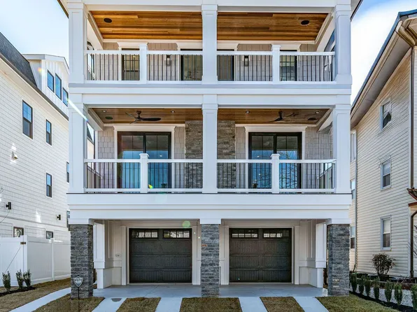 104 N Pembroke Ave, Margate, NJ 08402