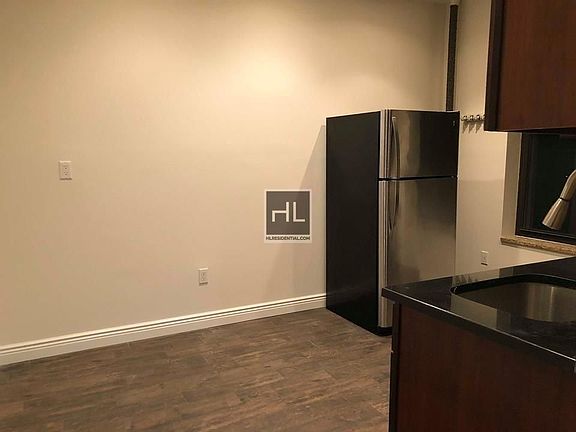 2nd image of 2589 44th St APT 1R