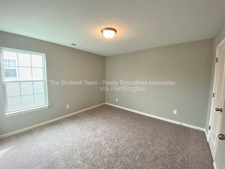 7852 Beeler Farms Ln — Photo 24