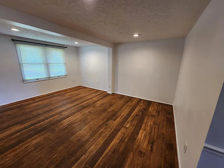 6806 Yellow Sheave Ct — Photo 20