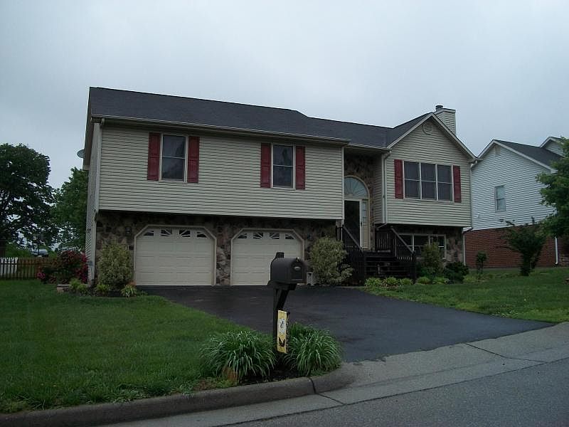 1st image of 729 Palmer Ave
