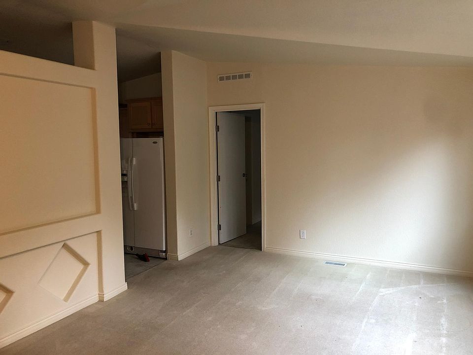 1st image of 17425 6th St SE