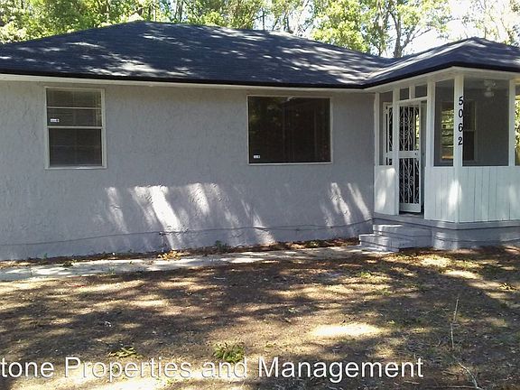 3rd image of 5062 Walcott Ave