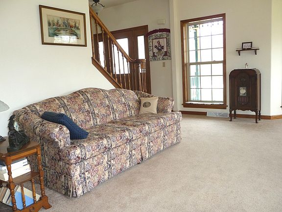 Living Room, 16 x 13