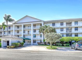 3716 Whitehall Dr, West Palm Beach, FL 33401