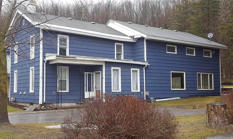 1st image of 16 Cedar St