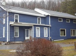 16 Cedar St, Morrisville, NY 13408