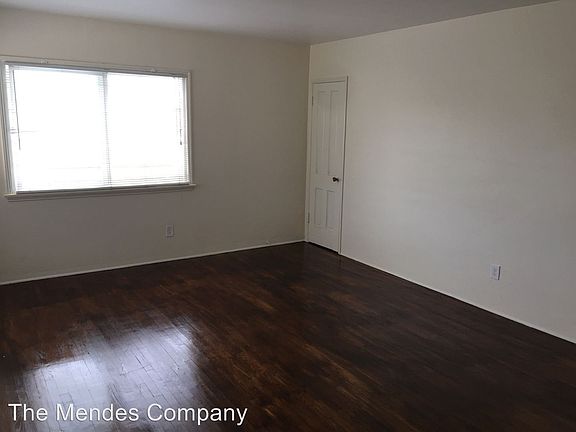 5th image of 3833 Voltaire St