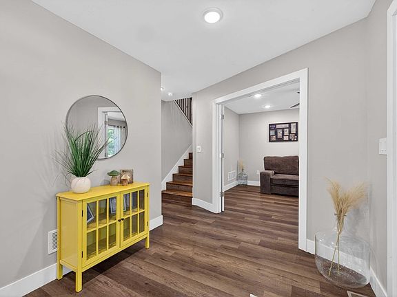 5th image of 537 Southridge Dr