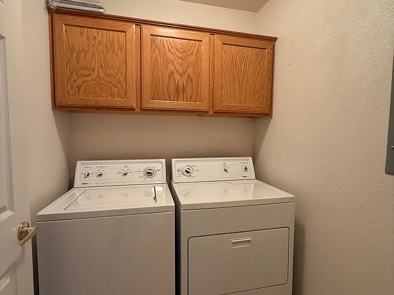 470 Acoma Blvd S #123-B — Photo 15