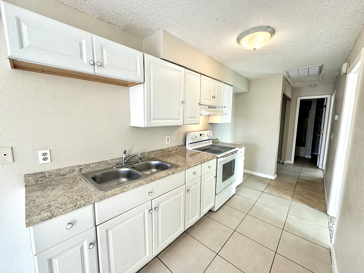 Building Photo - 1103 Myrtle Ave #B