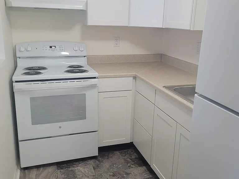 Tanglewood Apartments — Photo 6