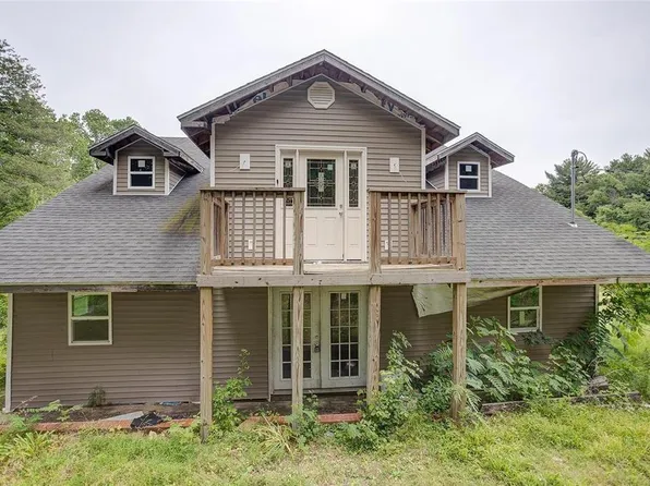 2360 Private Road 28, Du Quoin, IL 62832