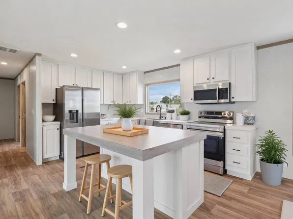 109 Hollys Eddy Ln, Rosenberg, TX 77471