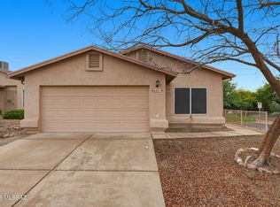 8818 E Rose Tree St, Tucson, AZ 85730
