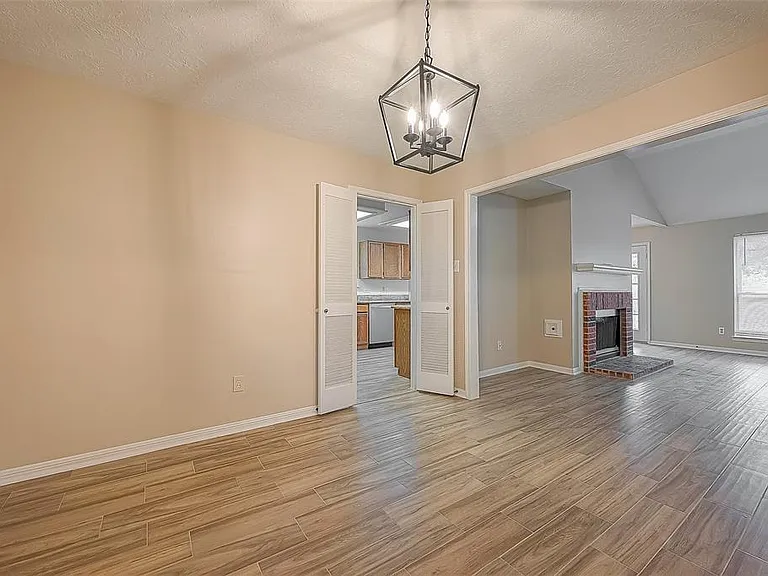 22319 Rangeview Dr — Photo 8