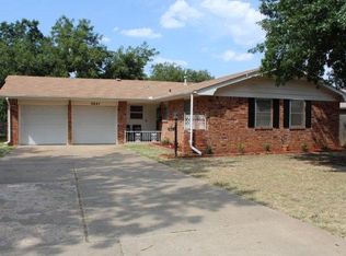 5621 NW 60th St, Warr Acres, OK 73122