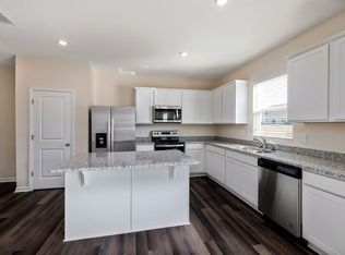 1516 Garden Passage Dr, Raleigh, NC 27604