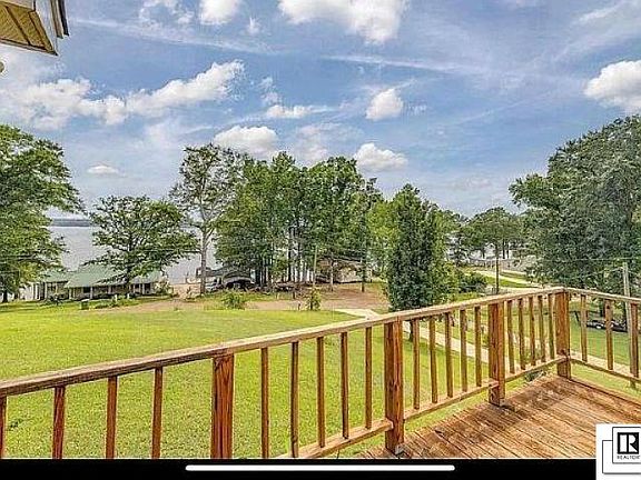 3rd image of 1401 Olin Rd