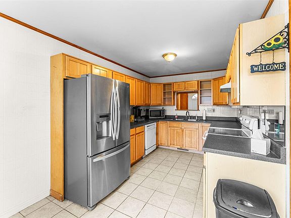 5th image of 238 Sunfish Rd