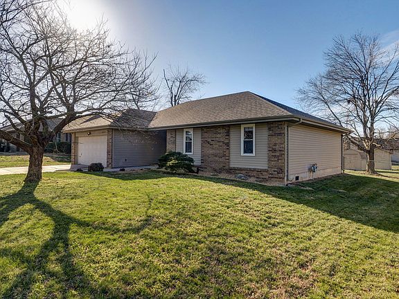 3rd image of 2672 W Village Terrace