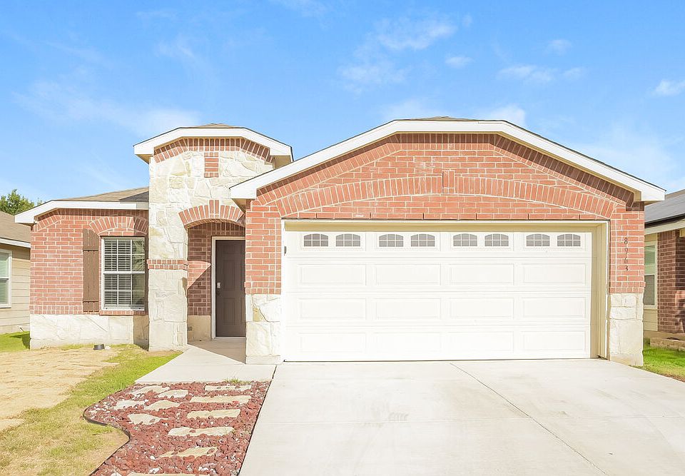 1st image of 8963 Oakwood Park