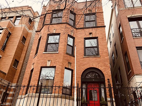 2844 N. Burling #2-20