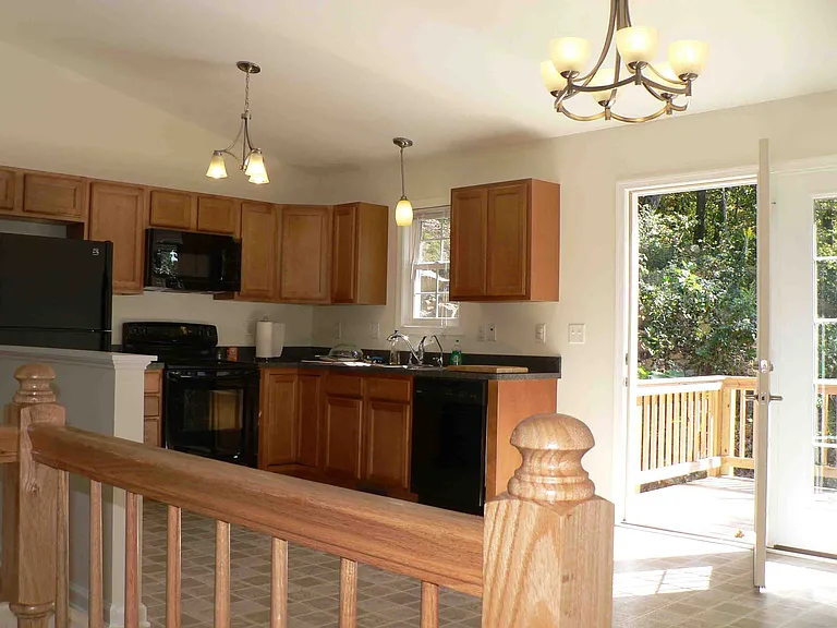 753 Grimes Golden Rd — Photo 9