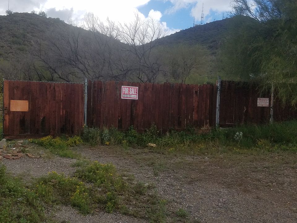 2nd image of 1530 W Shangri La Rd