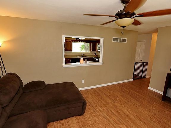 3rd image of 2245 Flamingo Dr