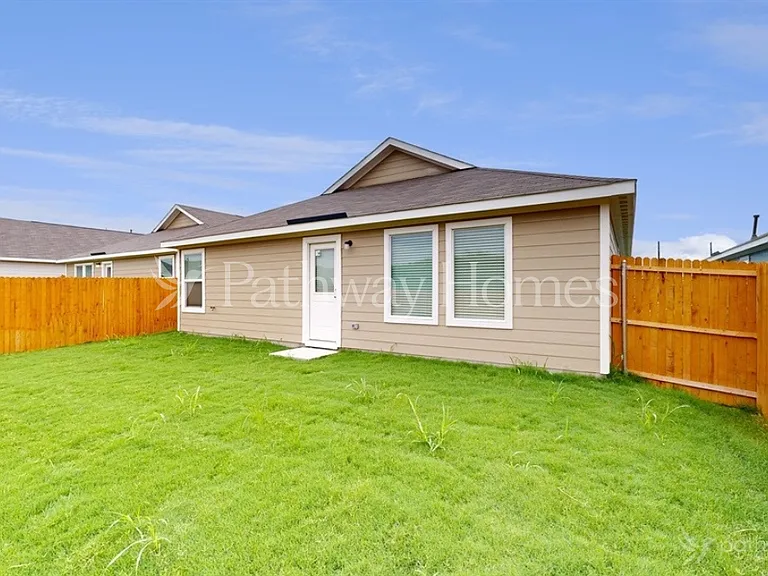 1222 Tallow Trl — Photo 19