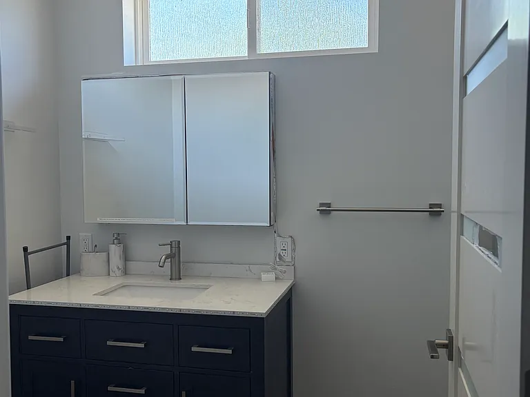 5763 Ostin Ave — Photo 6