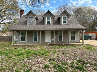 436 Woodsmoke Dr, Southaven, MS 38671