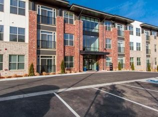 155 S Monaco Pkwy #201, Denver, CO 80224