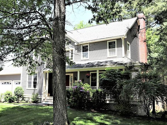 2nd image of 61 Hunt Dr