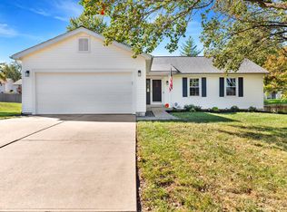 205 Maple Point Dr, Saint Charles, MO 63304